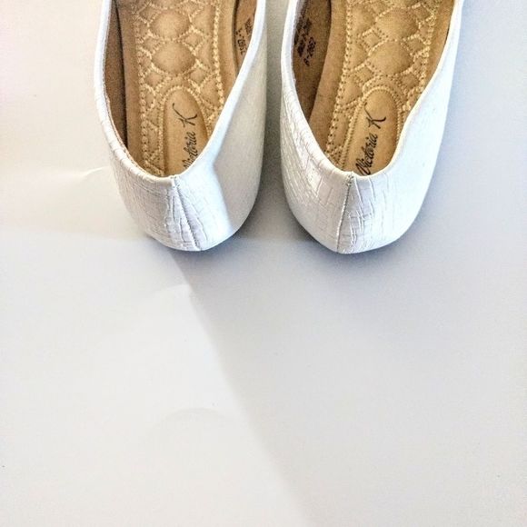 Victoria K Fashion Ballet Flats White Sz 8 - Picture 6 of 7